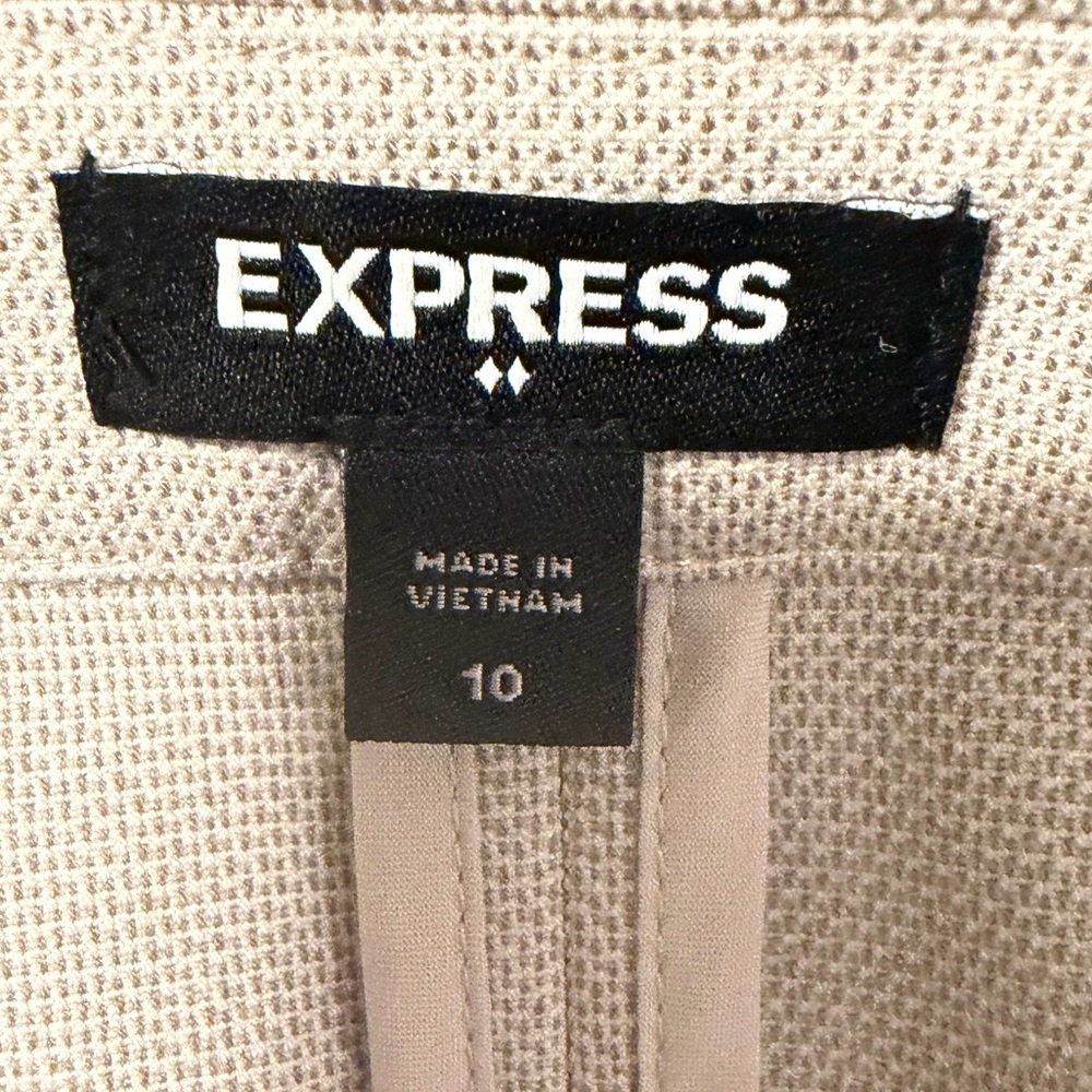 Express Beige Women's Blazer - Picture 5 of 6